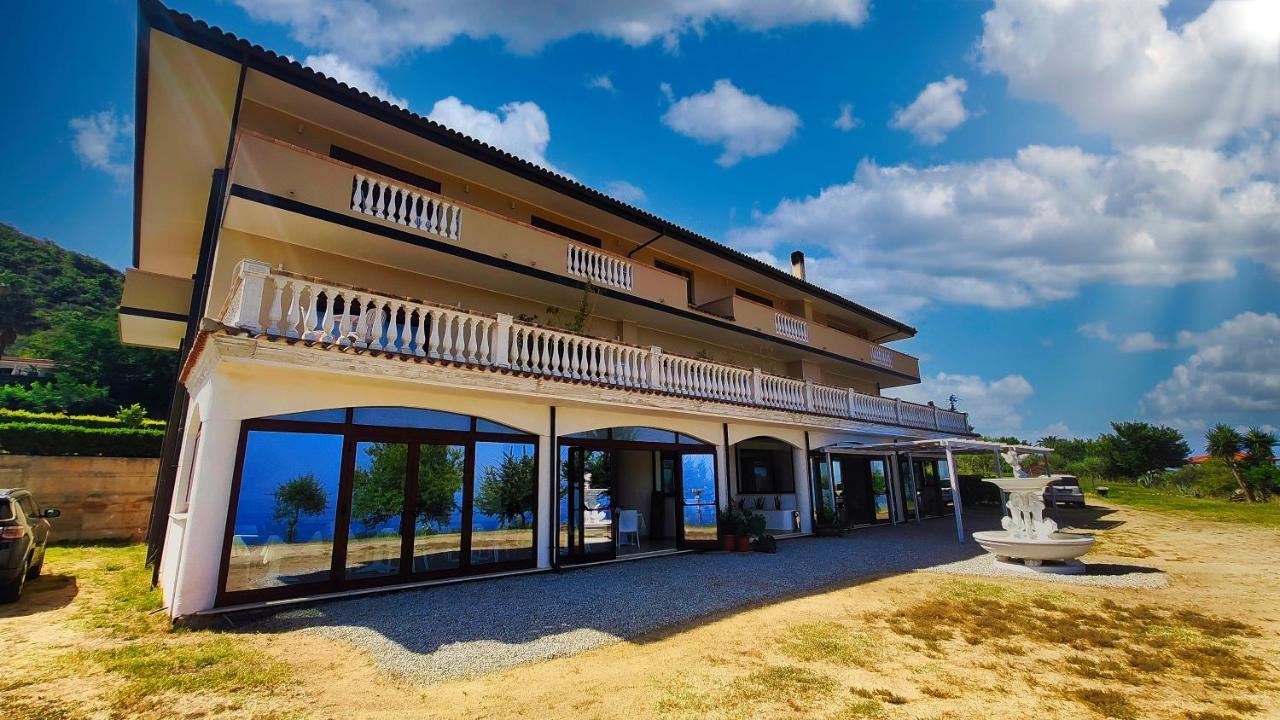 Residenza Domus Aurea Tropea- Vista Mare Hotell Santa Domenica  Eksteriør bilde