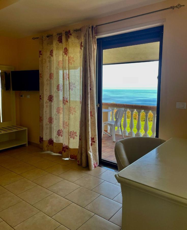Residenza Domus Aurea Tropea- Vista Mare Hotell Santa Domenica  Eksteriør bilde