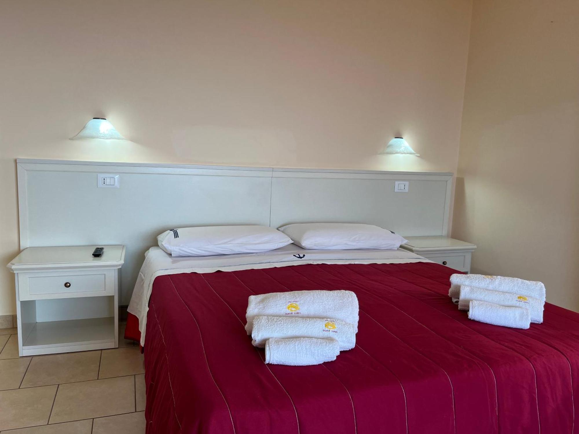Residenza Domus Aurea Tropea- Vista Mare Hotell Santa Domenica  Eksteriør bilde