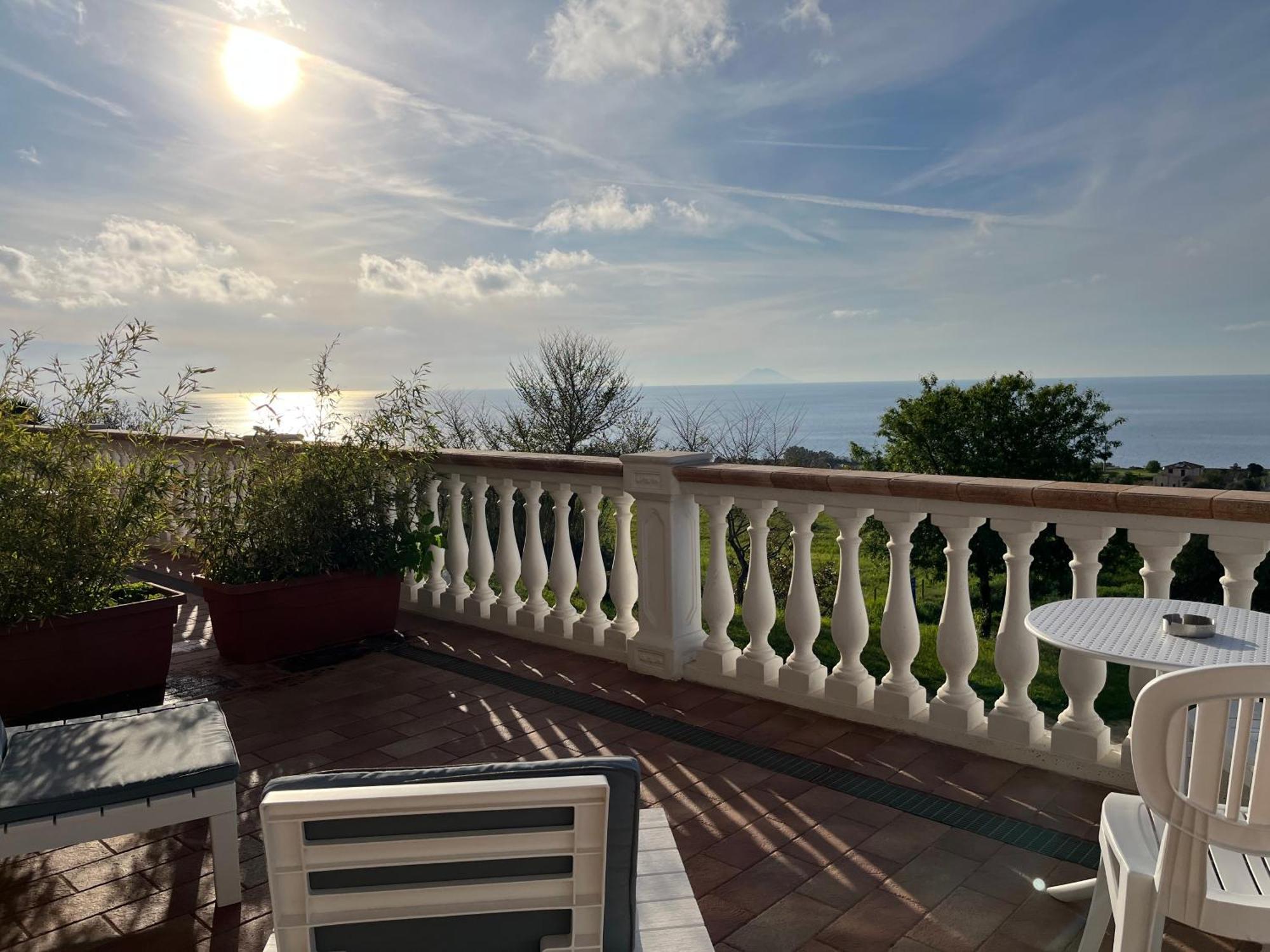 Residenza Domus Aurea Tropea- Vista Mare Hotell Santa Domenica  Eksteriør bilde